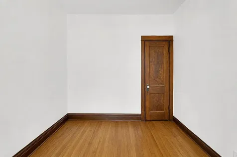 5228 West Quincy Street W Chicago IL 60644