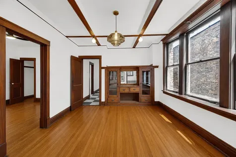 5228 West Quincy Street W Chicago IL 60644