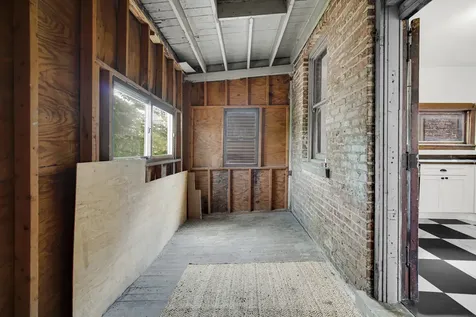5228 West Quincy Street W Chicago IL 60644