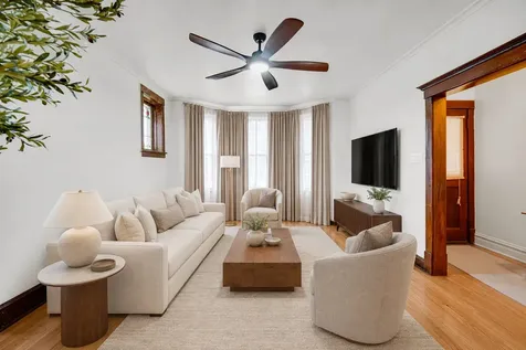 5228 West Quincy Street W Chicago IL 60644