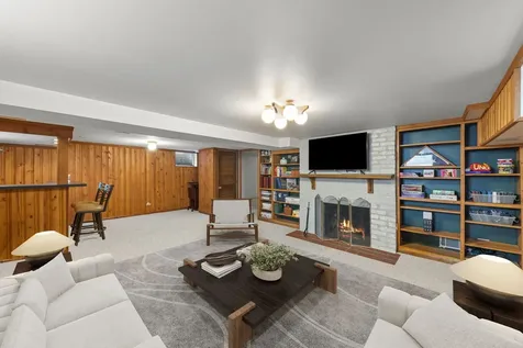 27W118 Cove Lane Warrenville IL 60555