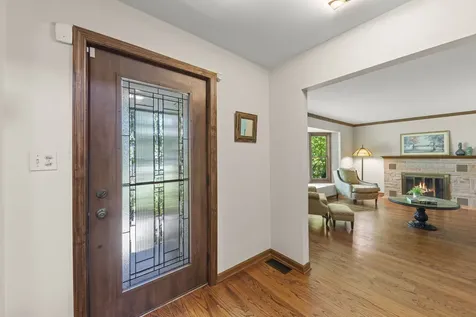 27W118 Cove Lane Warrenville IL 60555