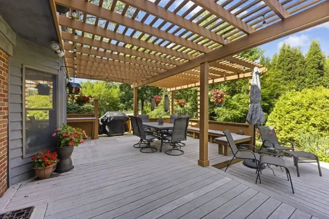 27W118 Cove Lane Warrenville IL 60555
