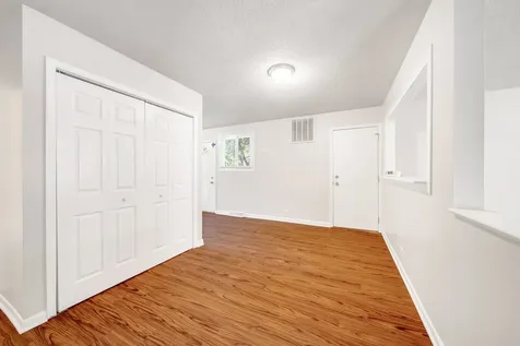 14433 Springfield Avenue Midlothian IL 60445