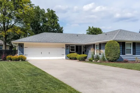 2221 Gettysburg Drive Aurora IL 60506