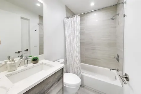 2025 West Crystal Street Chicago IL 60622