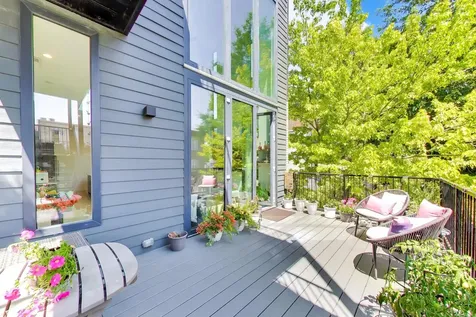 2025 West Crystal Street Chicago IL 60622