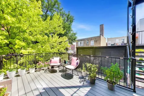 2025 West Crystal Street Chicago IL 60622