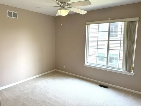 7187 Dada Drive Gurnee IL 60031