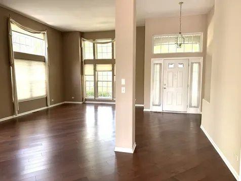 7187 Dada Drive Gurnee IL 60031