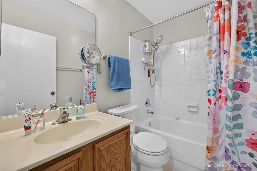871 Brandt Drive Lake In The Hills IL 60156