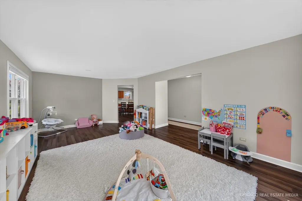 871 Brandt Drive Lake In The Hills IL 60156
