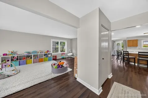 871 Brandt Drive Lake In The Hills IL 60156
