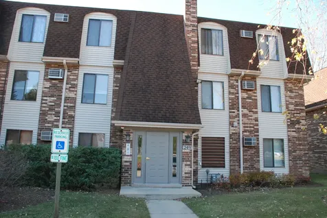 249 West Court Of Shorewood Court Vernon Hills IL 60061