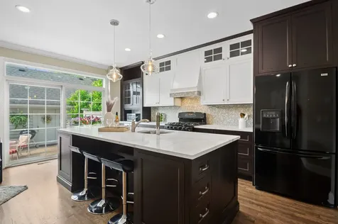 4265 West Thorndale Avenue Chicago IL 60646