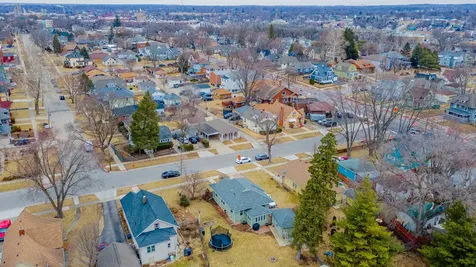 218 Orange Street Elgin IL 60123