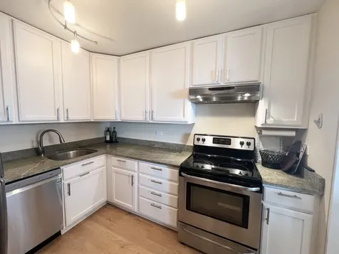 1850 North Clark Street Chicago IL 60614