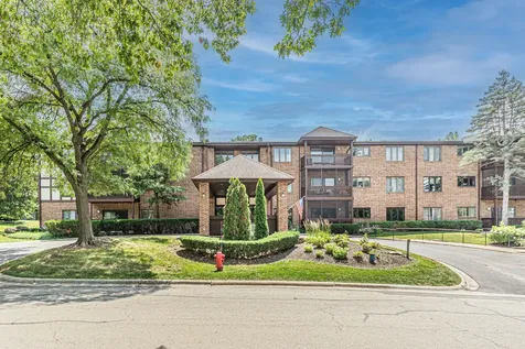 7737 West Golf Drive Palos Heights IL 60463