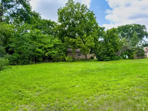 504 Ryan Court Westmont IL 60559