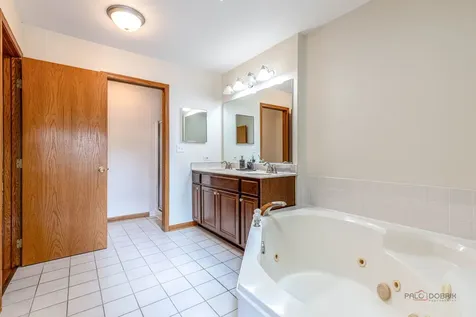 25 East Illinois Avenue Palatine IL 60067