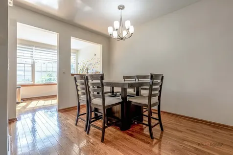 25 East Illinois Avenue Palatine IL 60067