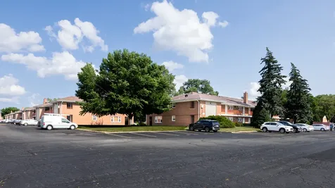 1101 Holiday Lane Des Plaines IL 60016