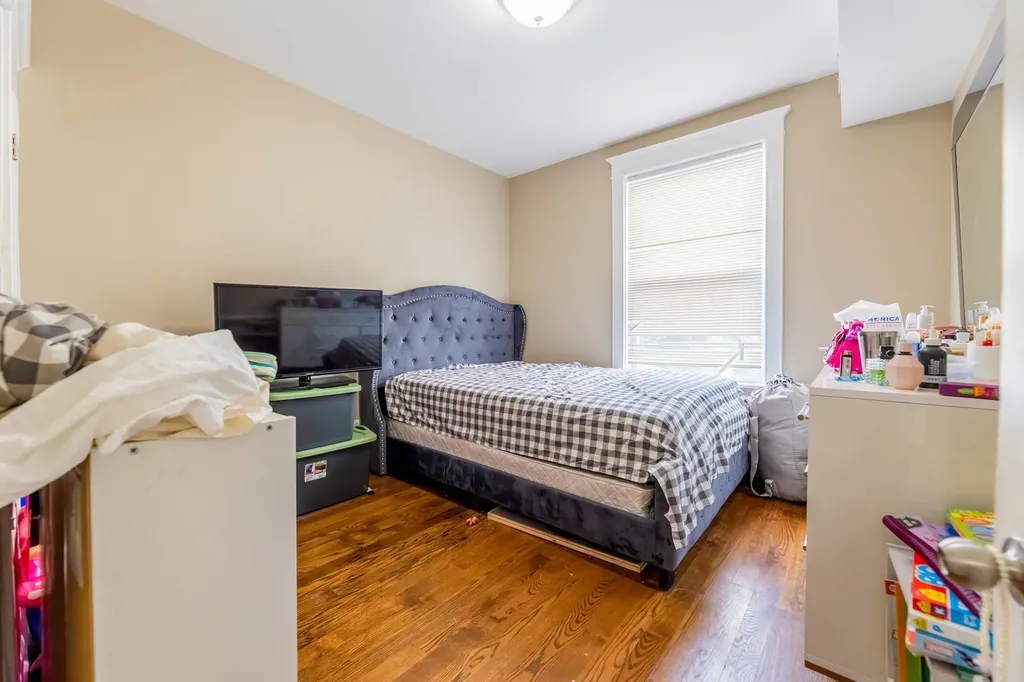 7006 South Calumet Avenue Chicago IL 60637