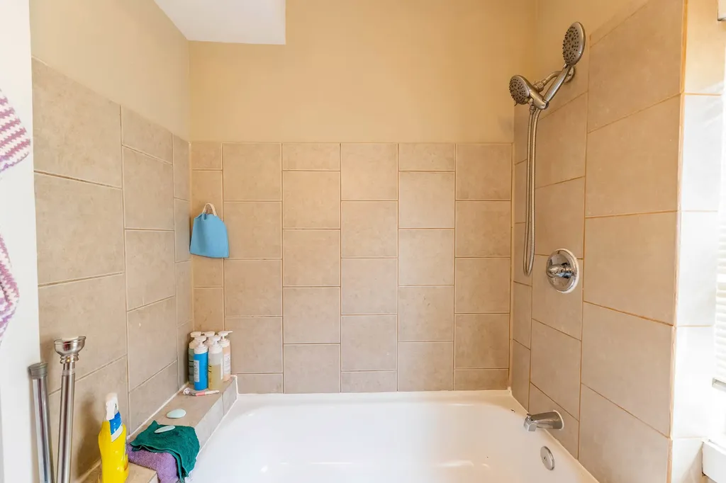 7006 South Calumet Avenue Chicago IL 60637