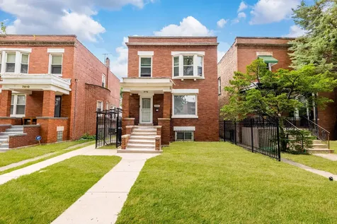 7006 South Calumet Avenue Chicago IL 60637