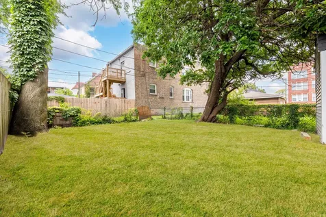 7006 South Calumet Avenue Chicago IL 60637