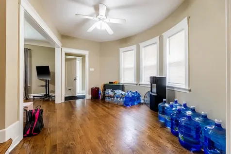 7006 South Calumet Avenue Chicago IL 60637