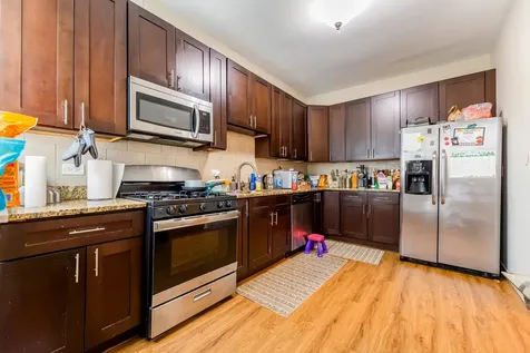 7006 South Calumet Avenue Chicago IL 60637