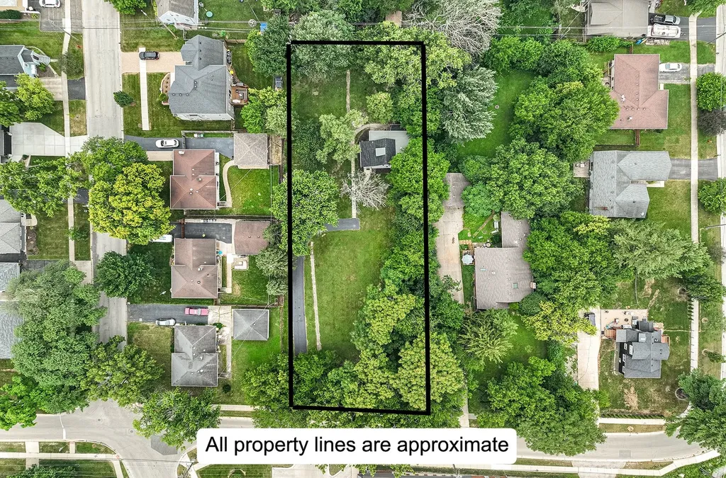 28 South Richmond Avenue Westmont IL 60559