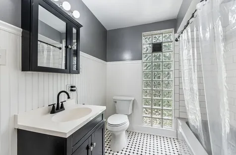 28 South Richmond Avenue Westmont IL 60559