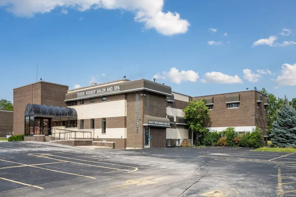 281 Waukegan Road Northfield IL 60093