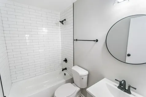 18200 Fountainbleau Drive Hazel Crest IL 60429