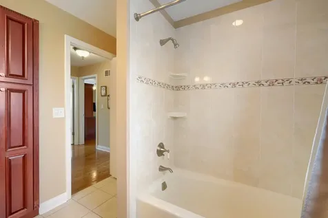 434 Timothy Court Schaumburg IL 60193