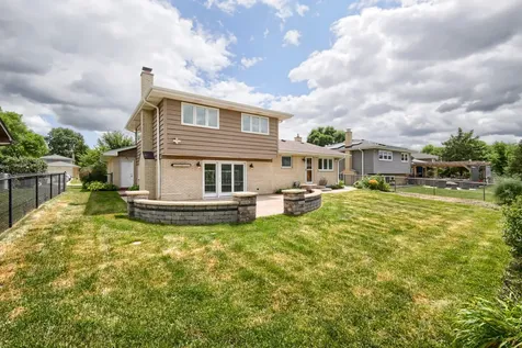 434 Timothy Court Schaumburg IL 60193
