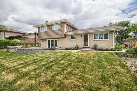 434 Timothy Court Schaumburg IL 60193
