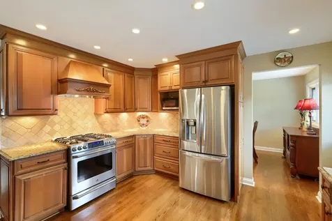 434 Timothy Court Schaumburg IL 60193