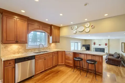 434 Timothy Court Schaumburg IL 60193