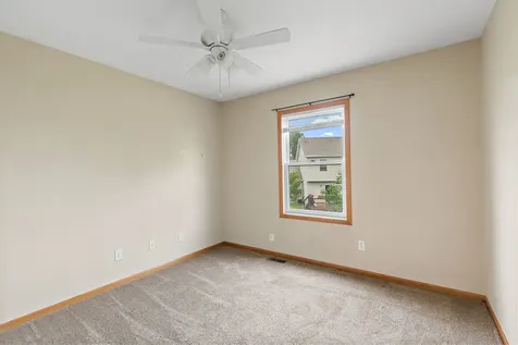 1541 Moluf Street Dekalb IL 60115