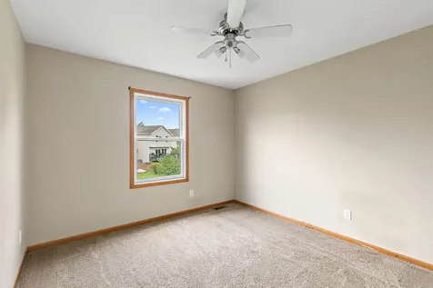 1541 Moluf Street Dekalb IL 60115