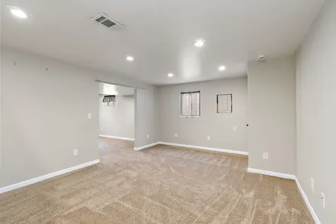 1541 Moluf Street Dekalb IL 60115