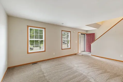 1541 Moluf Street Dekalb IL 60115