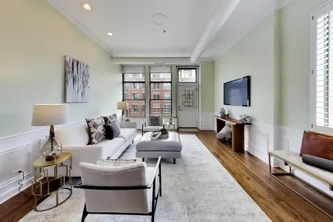1016 West Madison Street Chicago IL 60607