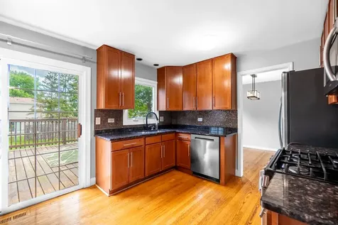 2122 Kensington Drive Schaumburg IL 60194