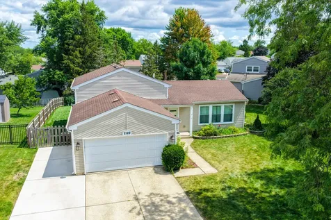 2122 Kensington Drive Schaumburg IL 60194