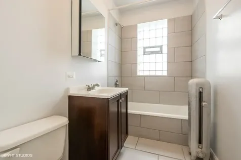 4422 North Saint Louis Avenue Chicago IL 60625