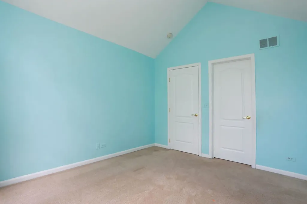 149 Fulbright Lane Schaumburg IL 60194